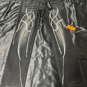 Black Skinny Jeans With White Abstract Design!